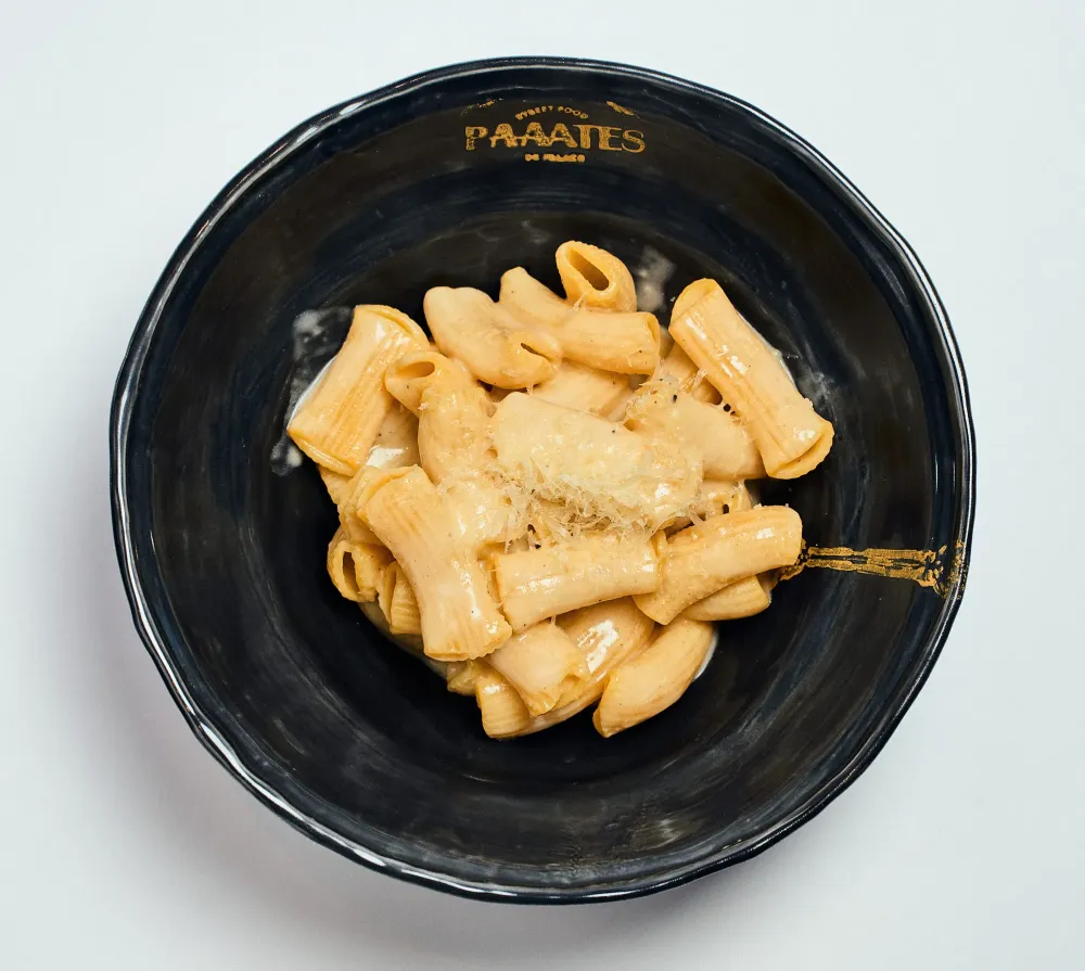 pates-chaudes-vegetarienne-beurre-et-parmesan-paaates-bordeaux